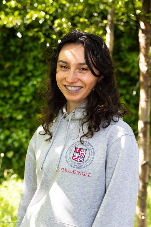 🌟 Sacred Heart University Dingle Sweatshirt/Hoodie – Sustainable Style 🌿
Celebrate your connection to Sacred Heart University Dingle with this premium hoodie or sweatshirt, designed for comfort, sustainability, and pride. 💚
Why You’ll Love It:
👕 Soft & Breathable: Enjoy all-day comfort with high-quality organic cotton.
🌍 Eco-Friendly & Durable: Designed to last, while being kind to the planet.
🎓 Support Education: 2% of profits go directly to Sacred Heart University students.