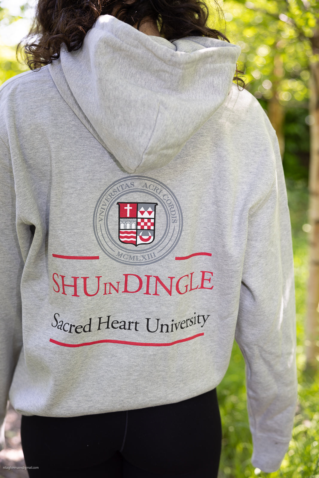🌟 Sacred Heart University Dingle Sweatshirt/Hoodie – Sustainable Style 🌿
Celebrate your connection to Sacred Heart University Dingle with this premium hoodie or sweatshirt, designed for comfort, sustainability, and pride. 💚
Why You’ll Love It:
👕 Soft & Breathable: Enjoy all-day comfort with high-quality organic cotton.
🌍 Eco-Friendly & Durable: Designed to last, while being kind to the planet.
🎓 Support Education: 2% of profits go directly to Sacred Heart University students.