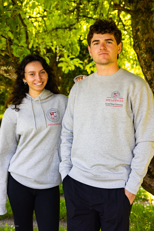 Sacred Heart University Dingle Long-Sleeved T-Shirt – Sustainable Style
Celebrate your connection to Sacred Heart University Dingle with this premium long-sleeved t-shirt, crafted from organic cotton sourced from ethically responsible suppliers.
Why You'll Love It
Soft, breathable fabric for all-day comfort
Eco-friendly and durable, made to last
2% of profits support Sacred Heart University students
This t-shirt combines style, sustainability, and purpose, reflecting your pride in Sacred Heart University